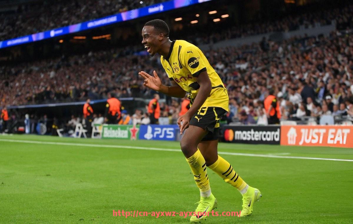 爱游戏体育-世俱杯名嘴解说失言合集：那些令人哭笑不得的瞬间